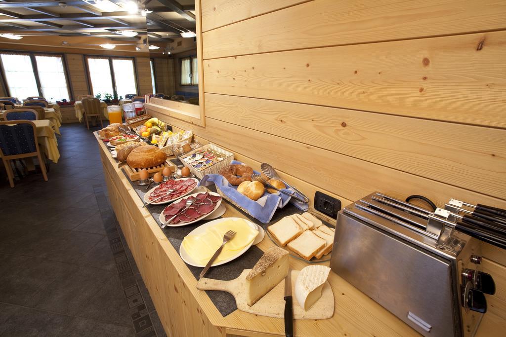 Hotel Marzia Livigno Luaran gambar