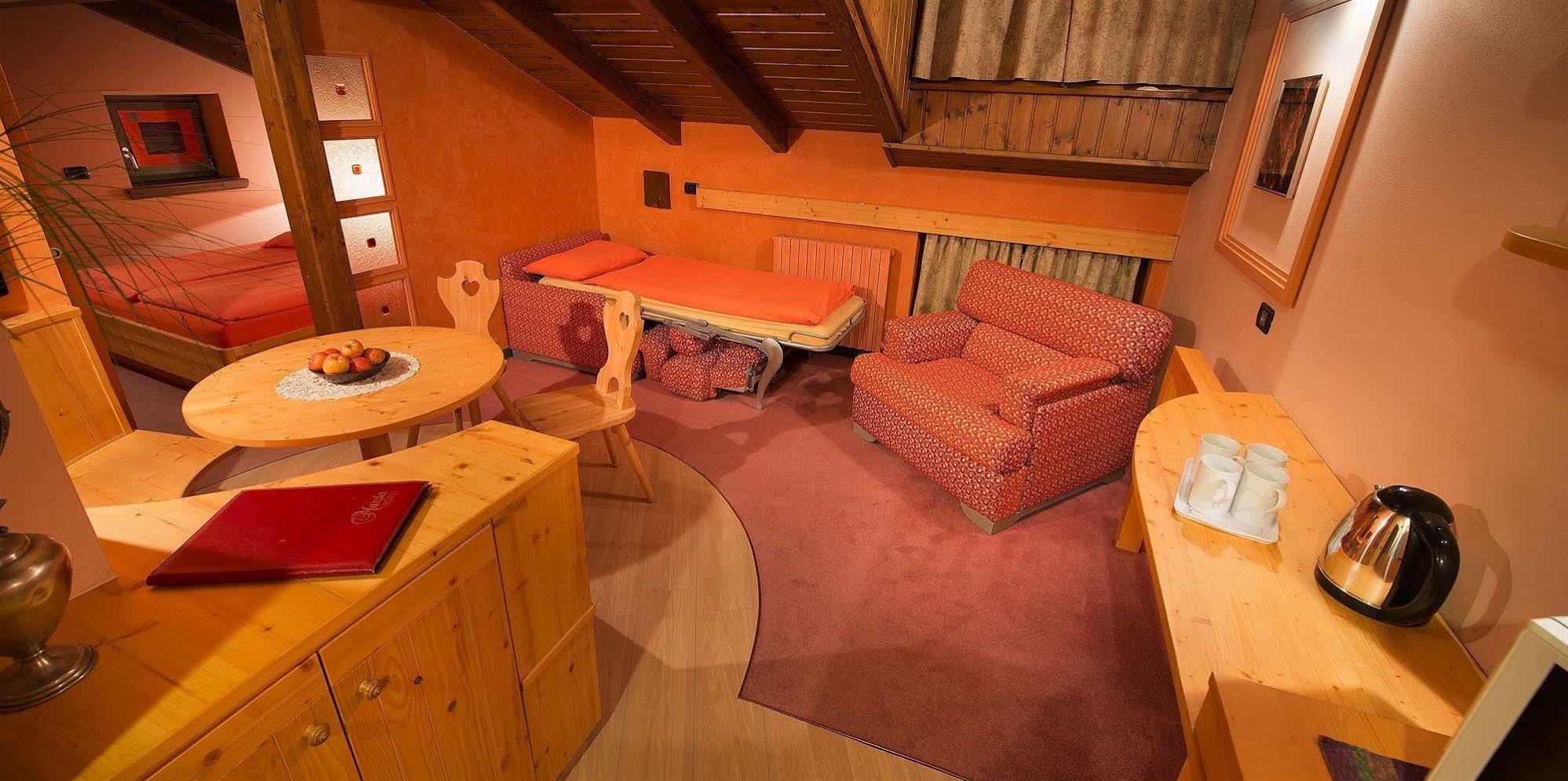 Hotel Marzia Livigno Luaran gambar